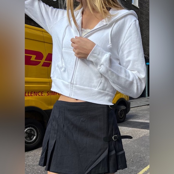 Brandy Melville CRYSTAL HOODIE - Picture 1 of 8